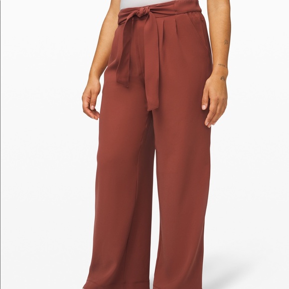 lululemon athletica Pants - Lululemon Noir Pant Rustic Clay Size 6/small